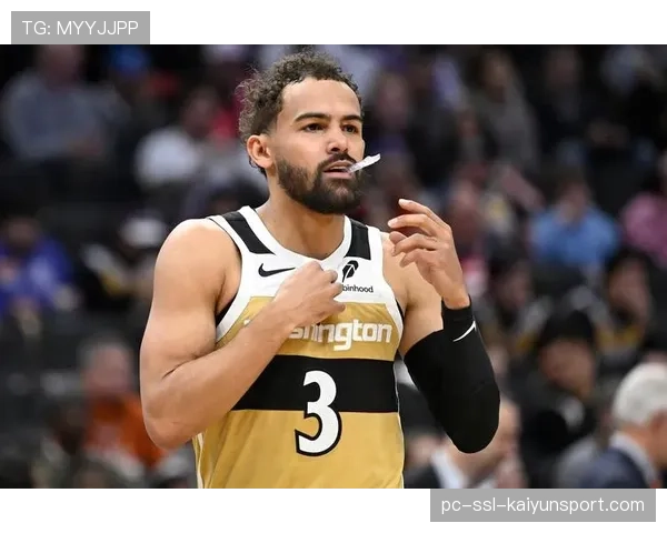 老鹰官方更新：特雷-杨因脚踝酸痛，预计将缺席背靠背比赛